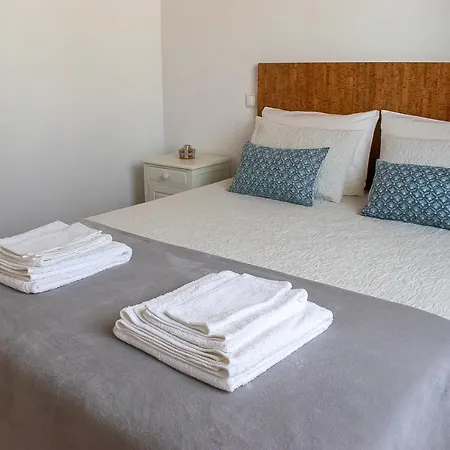 Casa Ermelinda Feriehus